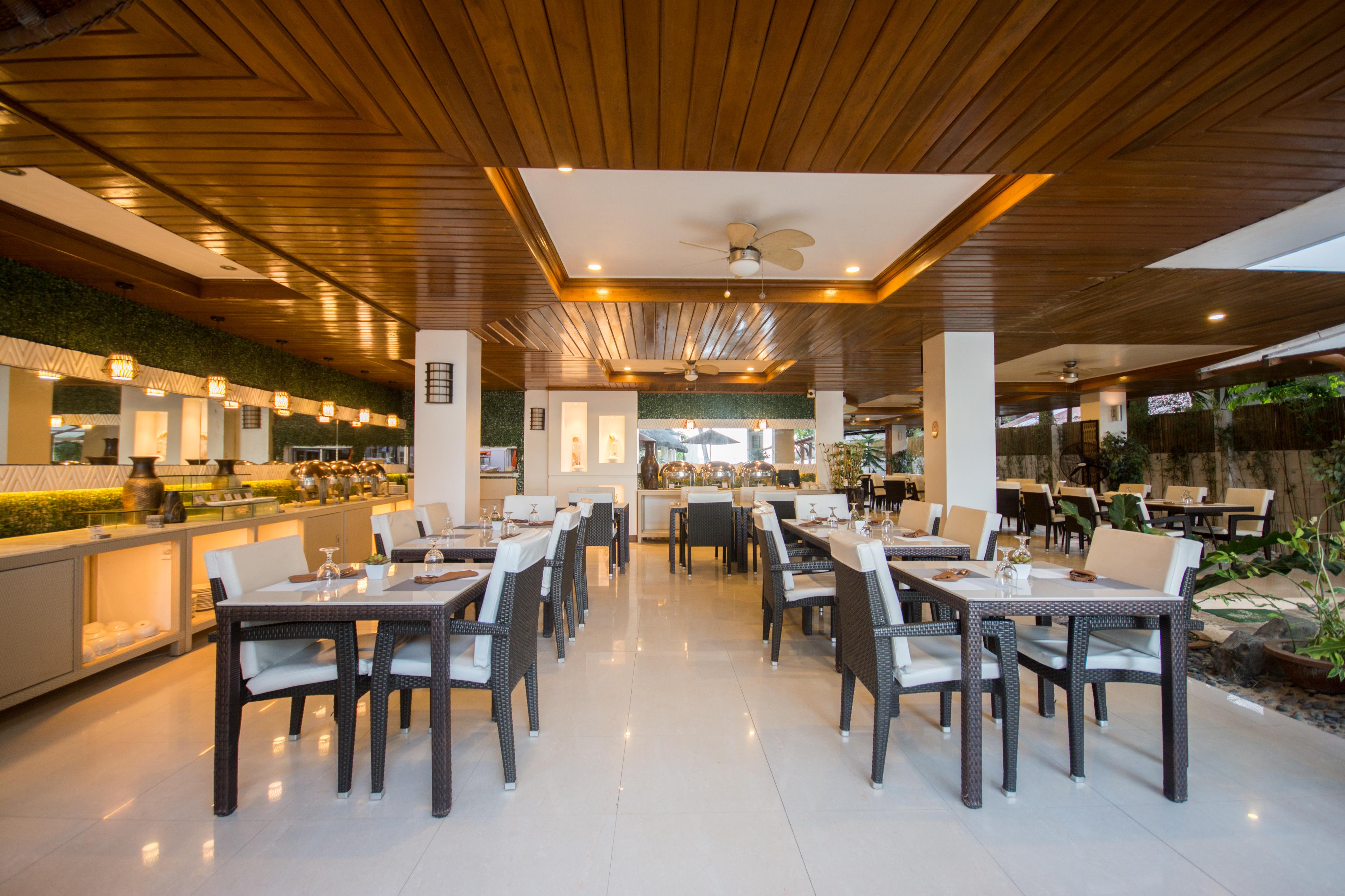 Sur Beach Resort Boracay Hotel