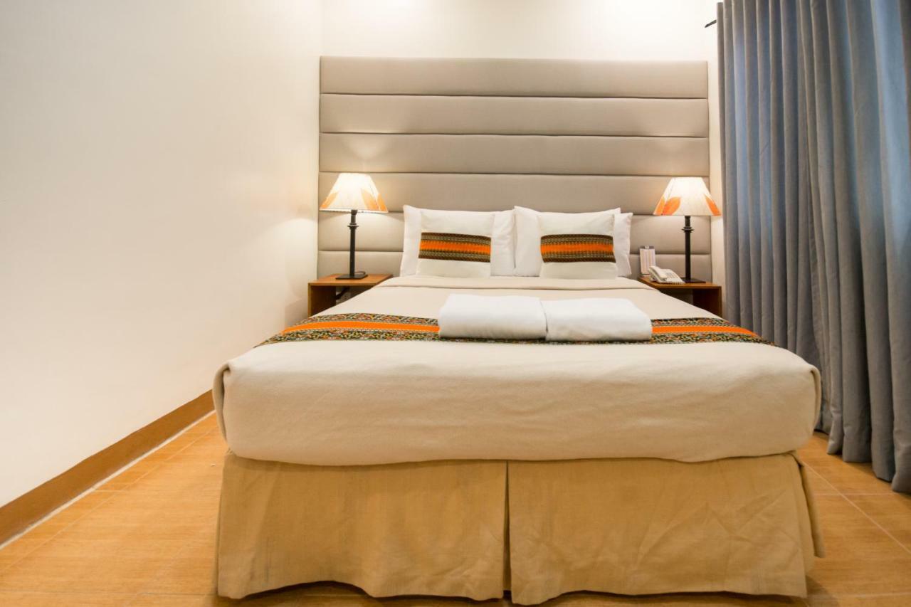 Sur Beach Resort Boracay Hotel 3*