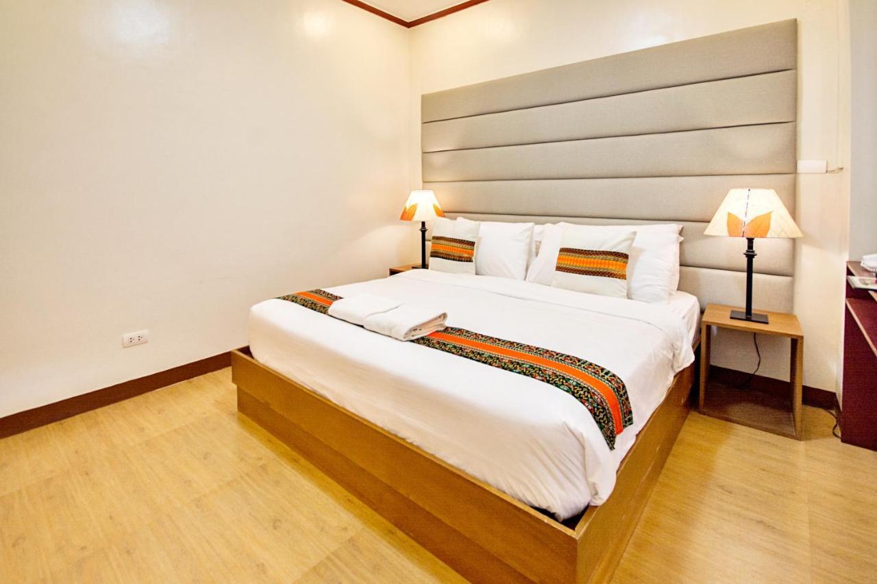 Sur Beach Resort Boracay
